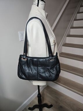 Liz Claiborne Black Leather Shoulder Bag with Double Straps